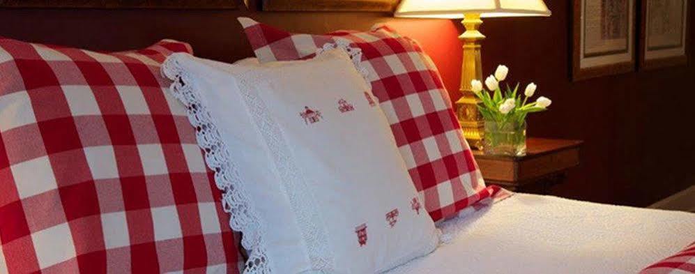 Wickwood Inn ソーガタック エクステリア 写真